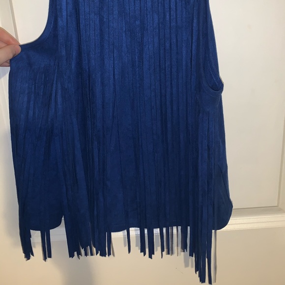 Boutique fringe tank top. - Picture 3 of 3